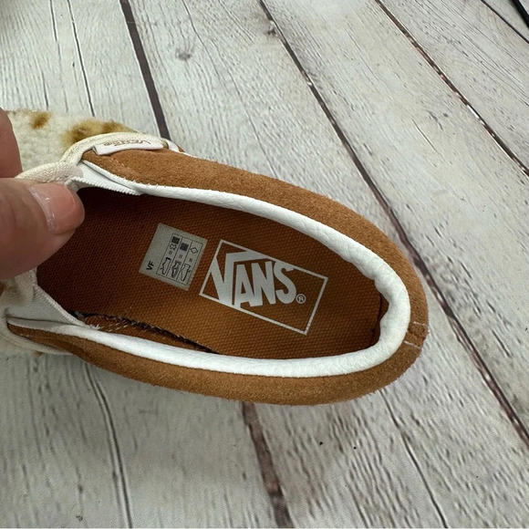 vans T kids classic slip on V bear hugs sneakers loafer shoes sz 12.5Y Unisex - Picture 5 of 8